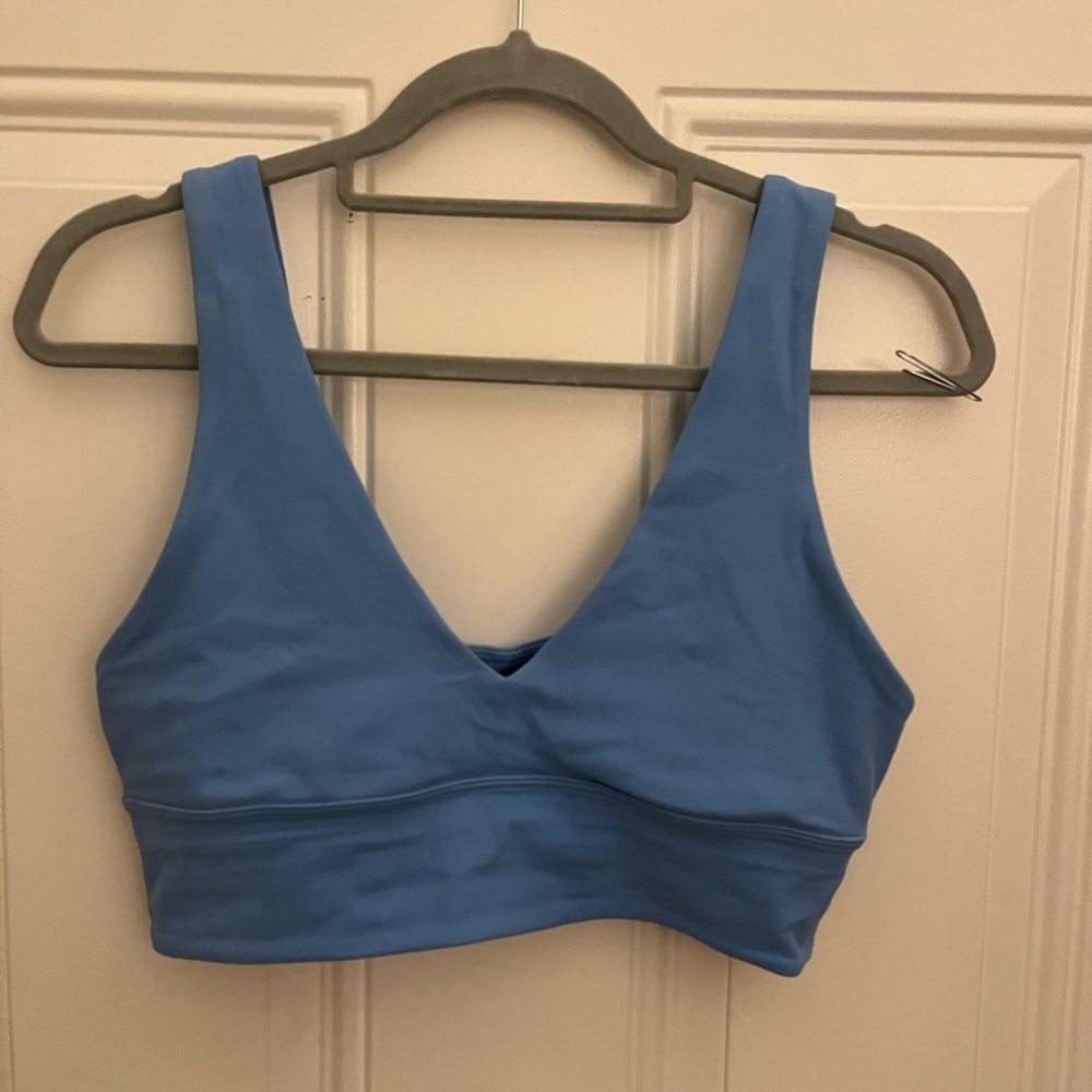 lululemon Align™ V-Neck Bra
Light Support  Baby Blue Women's Sports Bra